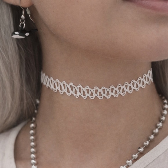 Jewelry - Vintage White Stretch Tattoo Choker Necklace